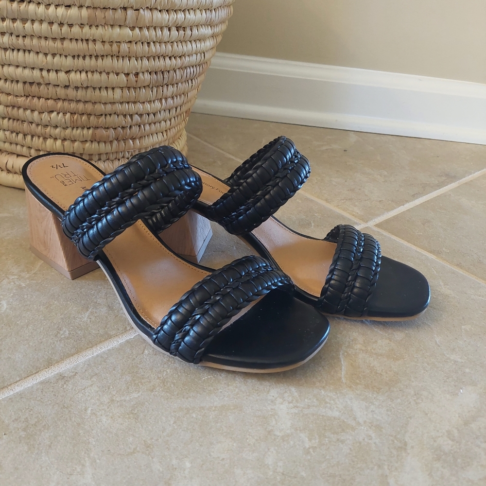 Women's black braided sandals